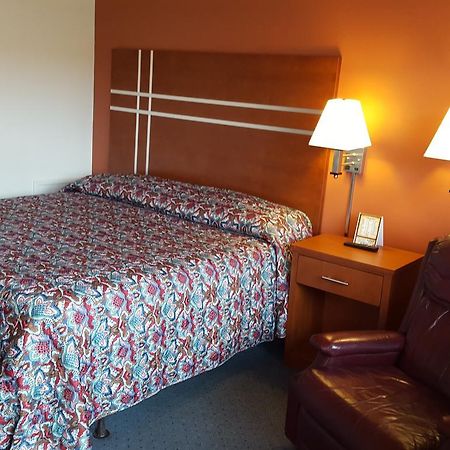 Travelers Lodge Marshall Екстер'єр фото