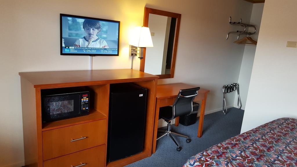 Travelers Lodge Marshall Екстер'єр фото