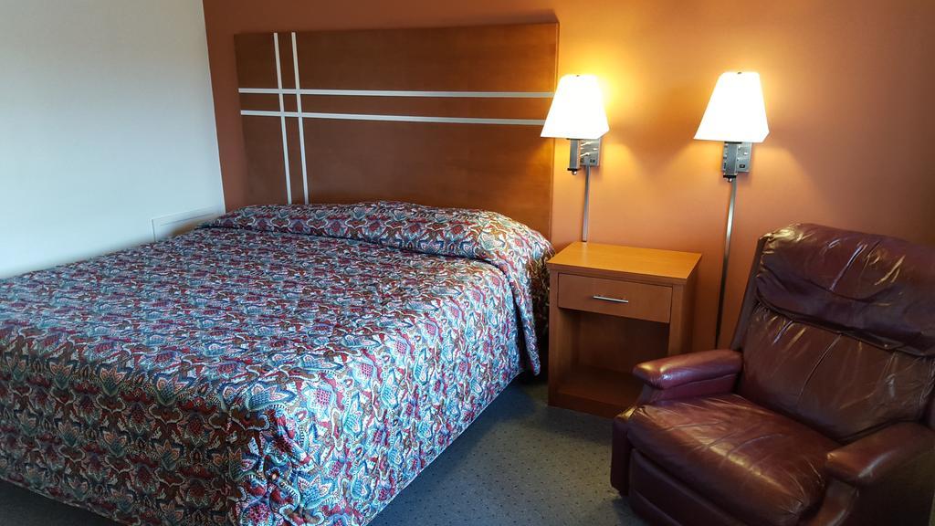 Travelers Lodge Marshall Екстер'єр фото