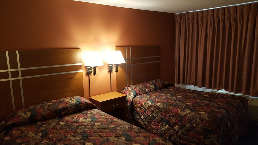 Travelers Lodge Marshall Екстер'єр фото