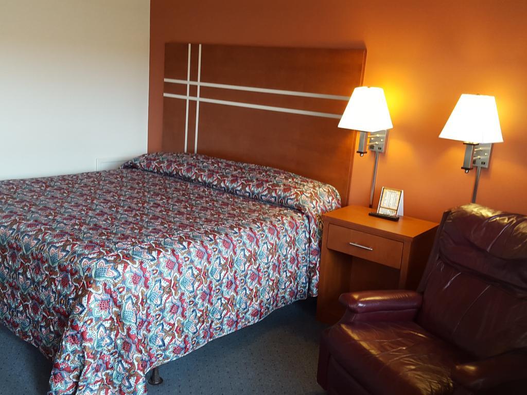 Travelers Lodge Marshall Екстер'єр фото