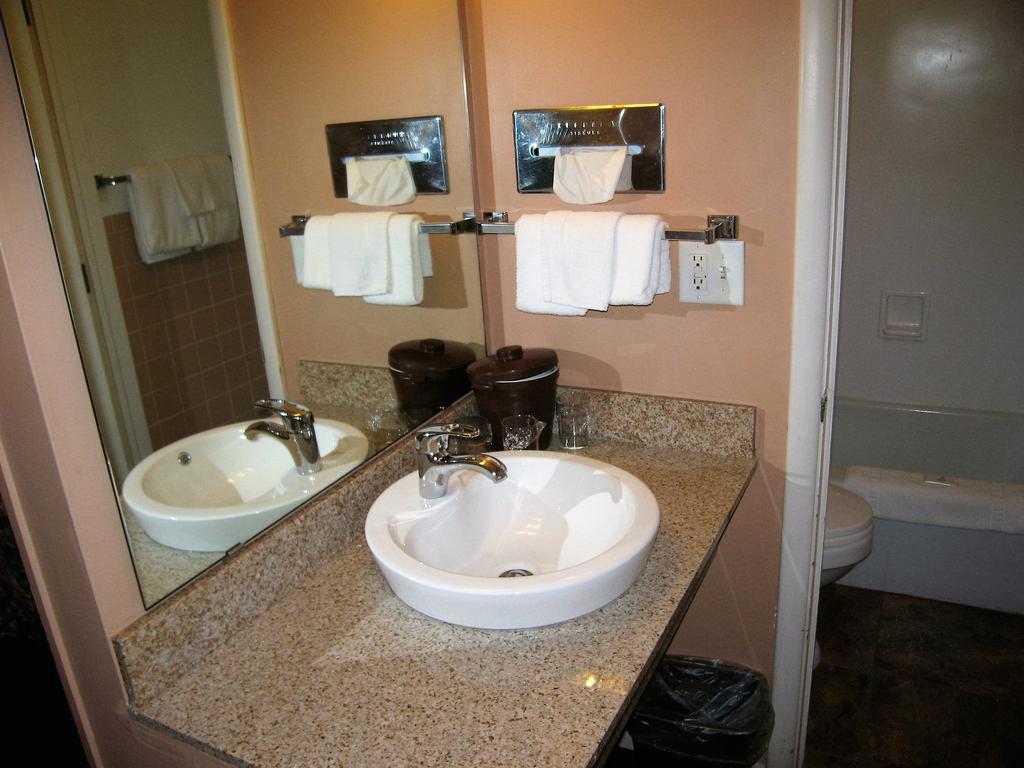 Travelers Lodge Marshall Екстер'єр фото