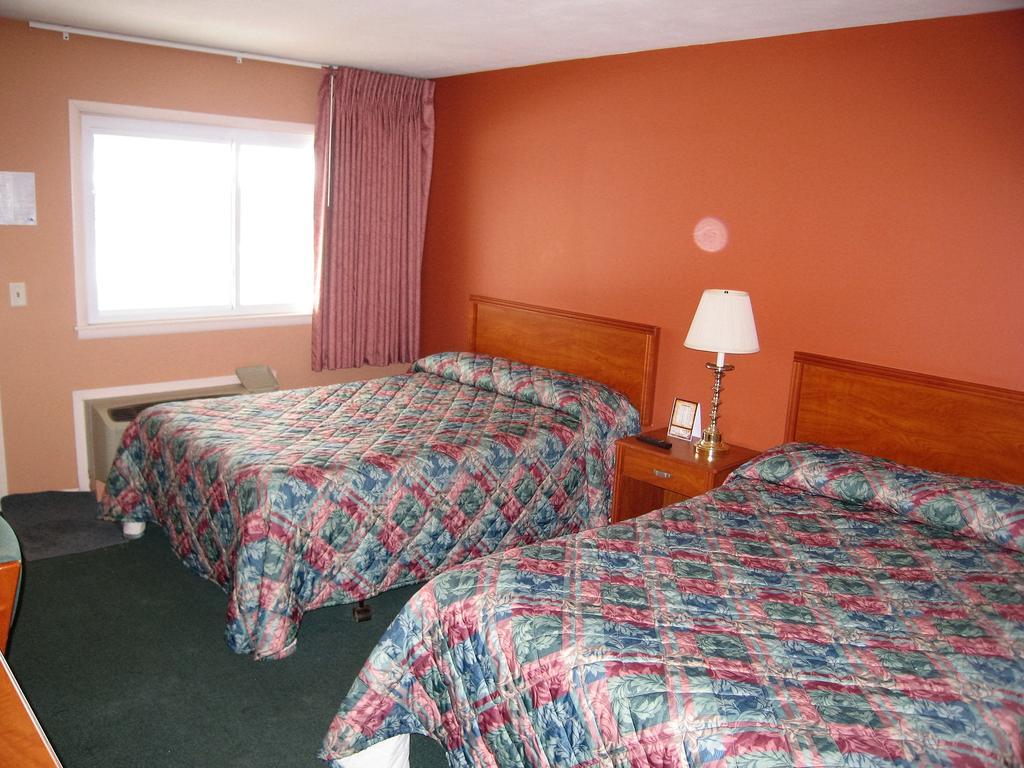 Travelers Lodge Marshall Екстер'єр фото
