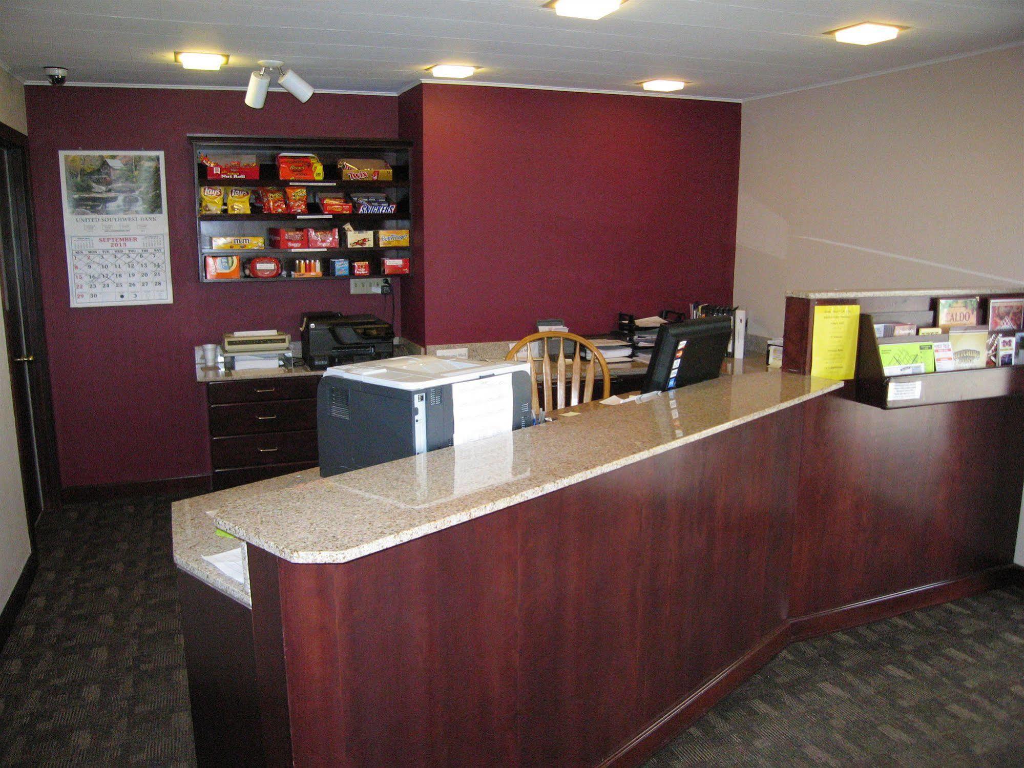 Travelers Lodge Marshall Екстер'єр фото